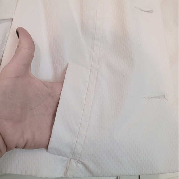 Express Cropped Coat - Picture 8 of 16